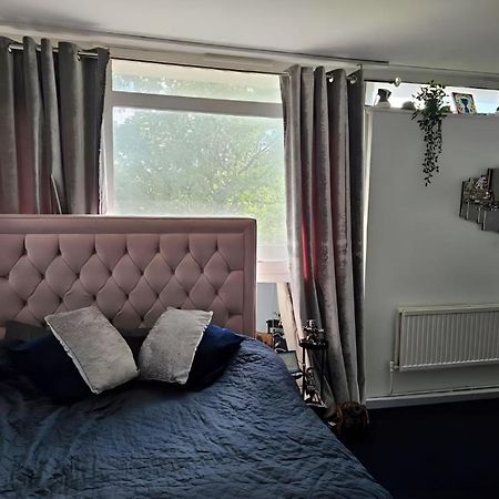 Double Private Room With Shared Bathroom Facilities London Eksteriør billede