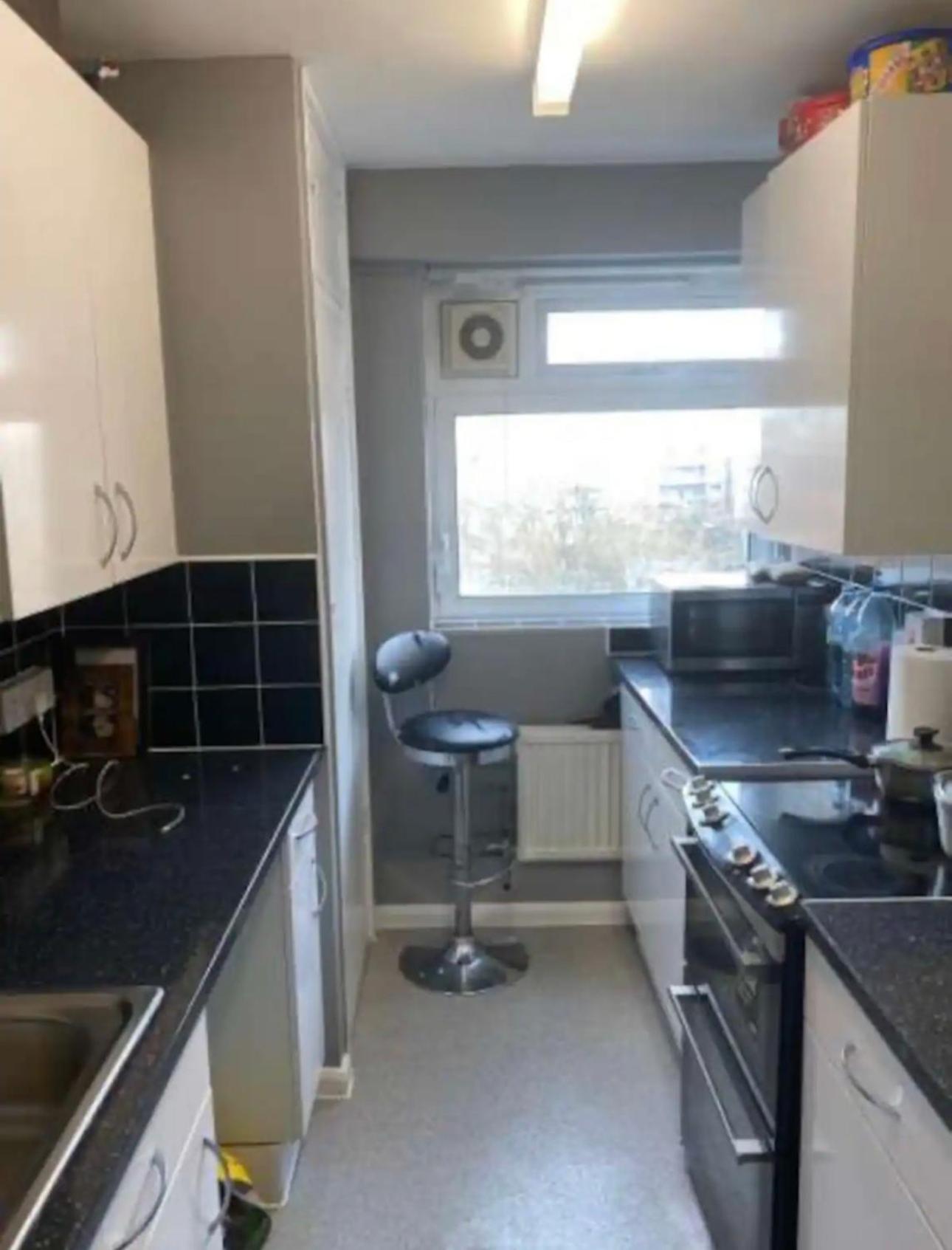 Double Private Room With Shared Bathroom Facilities London Eksteriør billede